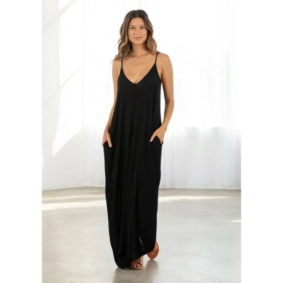 LOVE STITCH Black Gauzy Weekend Mila Maxi Dress with Pockets - Picture 2 of 12